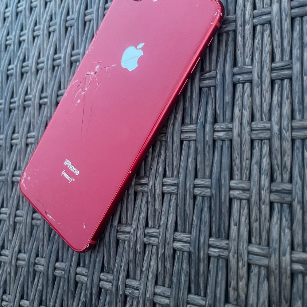 Apple iPhone 8 Plus User Locked Cracked For Parts